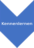 Grafische Darstellung eines blauen Pfeils mit dem Text „Kennenlernen“ in weißer Schrift.